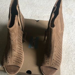 TOMS Majorca Peep Toe